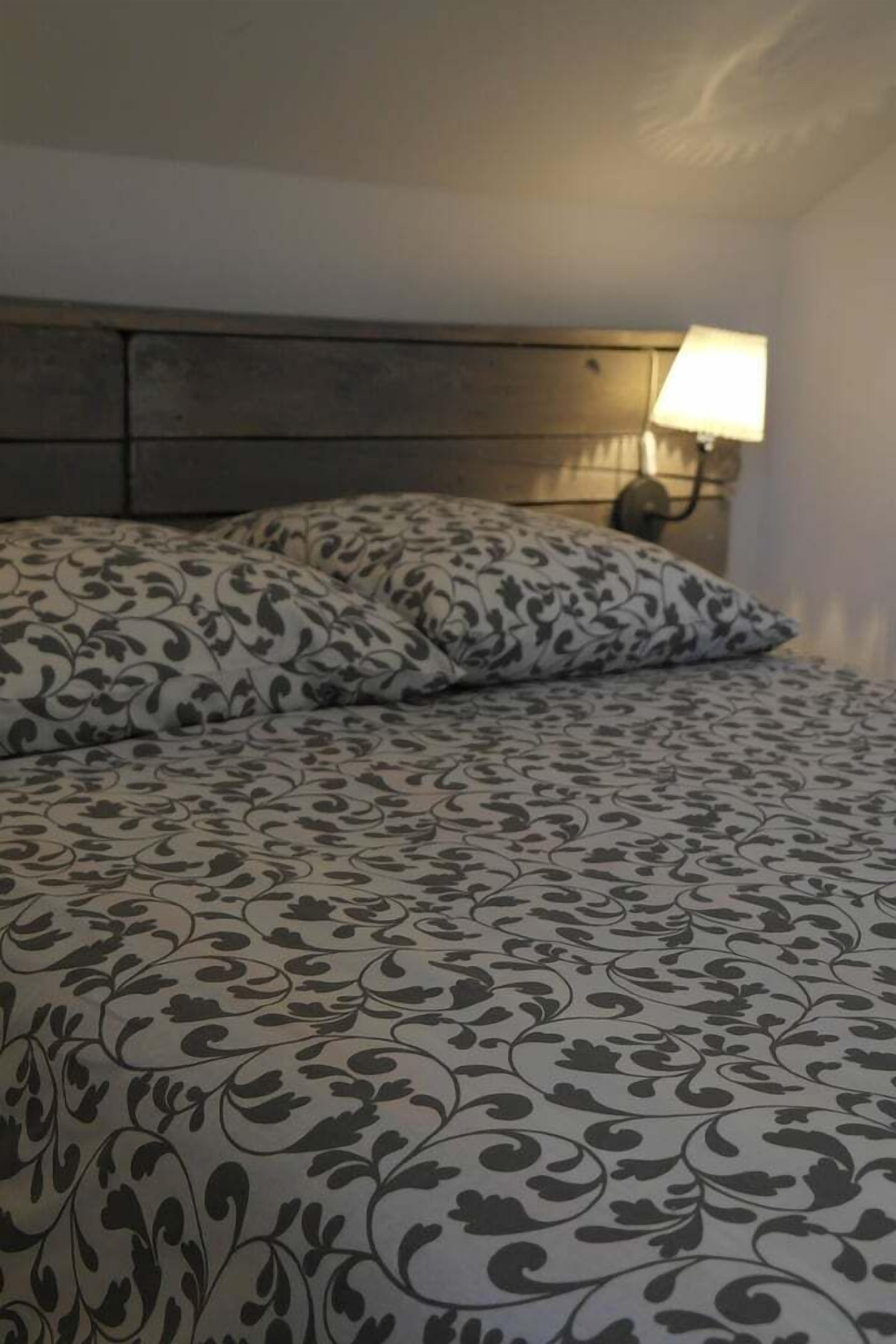1 dormitorio y ropa de cama