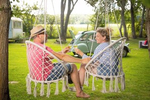 المنطقة المحيطة بالمنشأة