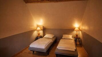 2 bedrooms, bed sheets