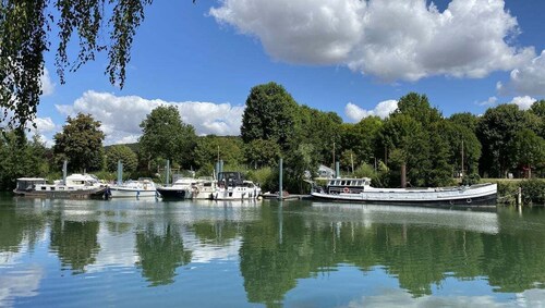 Studio Nogent station/shopping - 52 min Paris