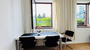 Tabla de planchar con plancha