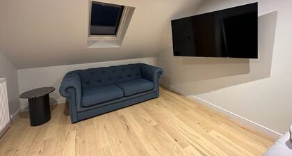 2-bed - Sleeps 6 - Pet Friendly With Free Parking