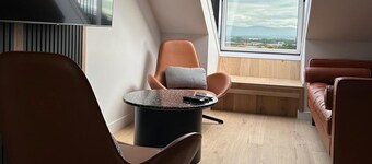 2-bed - Sleeps 6 - Pet Friendly With Free Parking