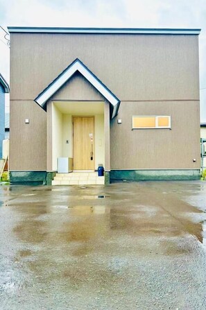 تفاصيل الفندق من الخارج