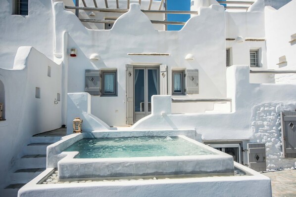 Villa, Mountain View | Private spa tub