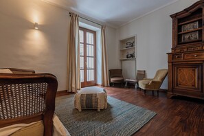 Apartment, 2 Bedrooms | Living area | 30-inch TV with satellite channels - Casa della Luce by Wonderful Italy (Turin)
