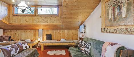 Standard Studio, Mountain View (Studio Valleverde 33B Ski in ski out) | Living area