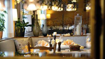 Frühstück, Mittagessen, Abendessen, deutsche Küche