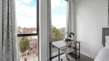 1 bedroom, desk, iron/ironing board, WiFi