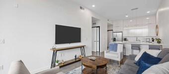 Chic Downtown Condo Steps from UIowa & Nightlife