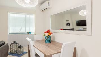 2 bedrooms