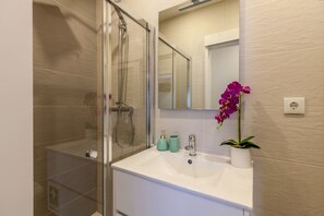 House | 2 bedrooms, desk - Flamingo Apartment - Minho s Guest (Braga)