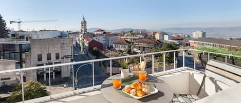 Apartment | 1 bedroom, desk