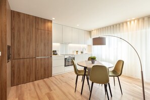 Apartamento | 1 quarto, escrivaninha