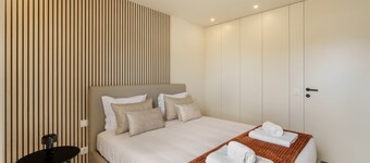 Green Coast Beachfront Retreat by Minho s Guest