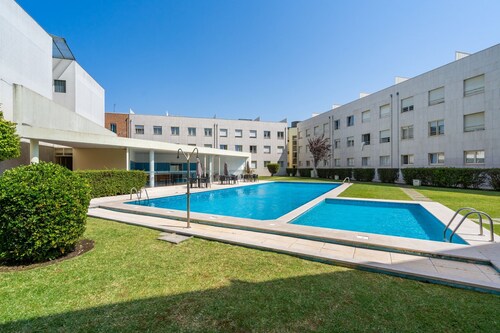 The Sun Sea Apartment