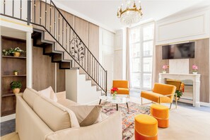 Apartment | Living area | 43-inch Smart TV with cable channels, Netflix, streaming services