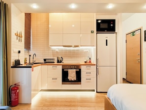 1 室の ベッドルーム、アイロン / アイロン台、WiFi、ベッドシーツ