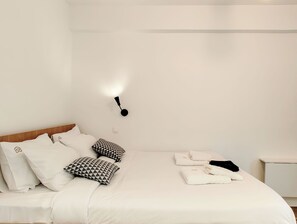 1 chambre, fer et planche à repasser, Wi-Fi, draps fournis