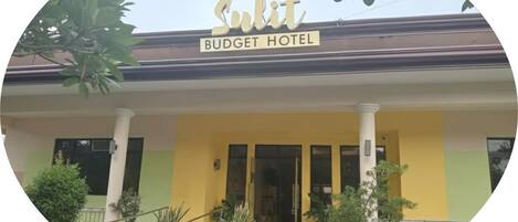 Fachada da propriedade