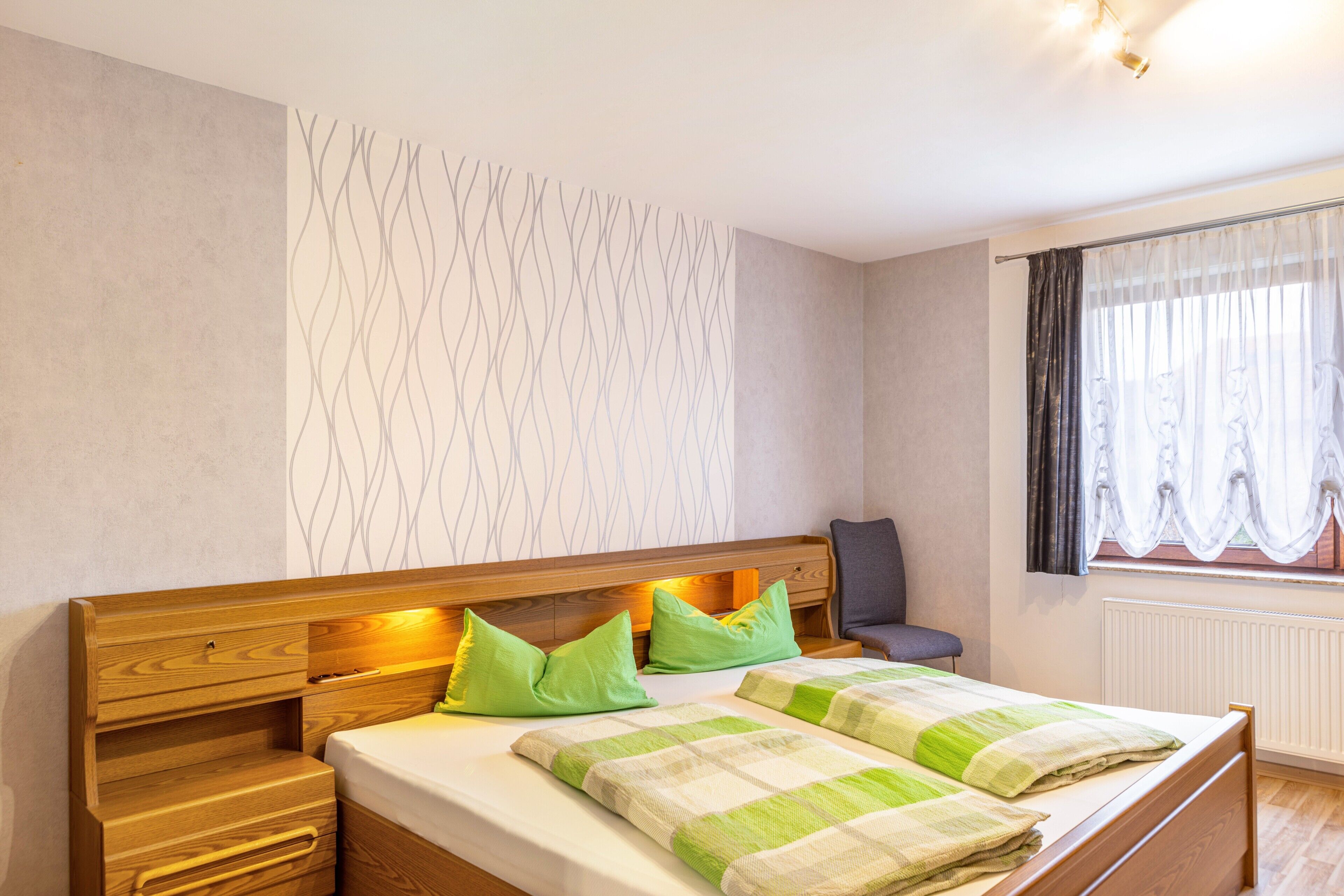 3 bedrooms, WiFi, bed sheets