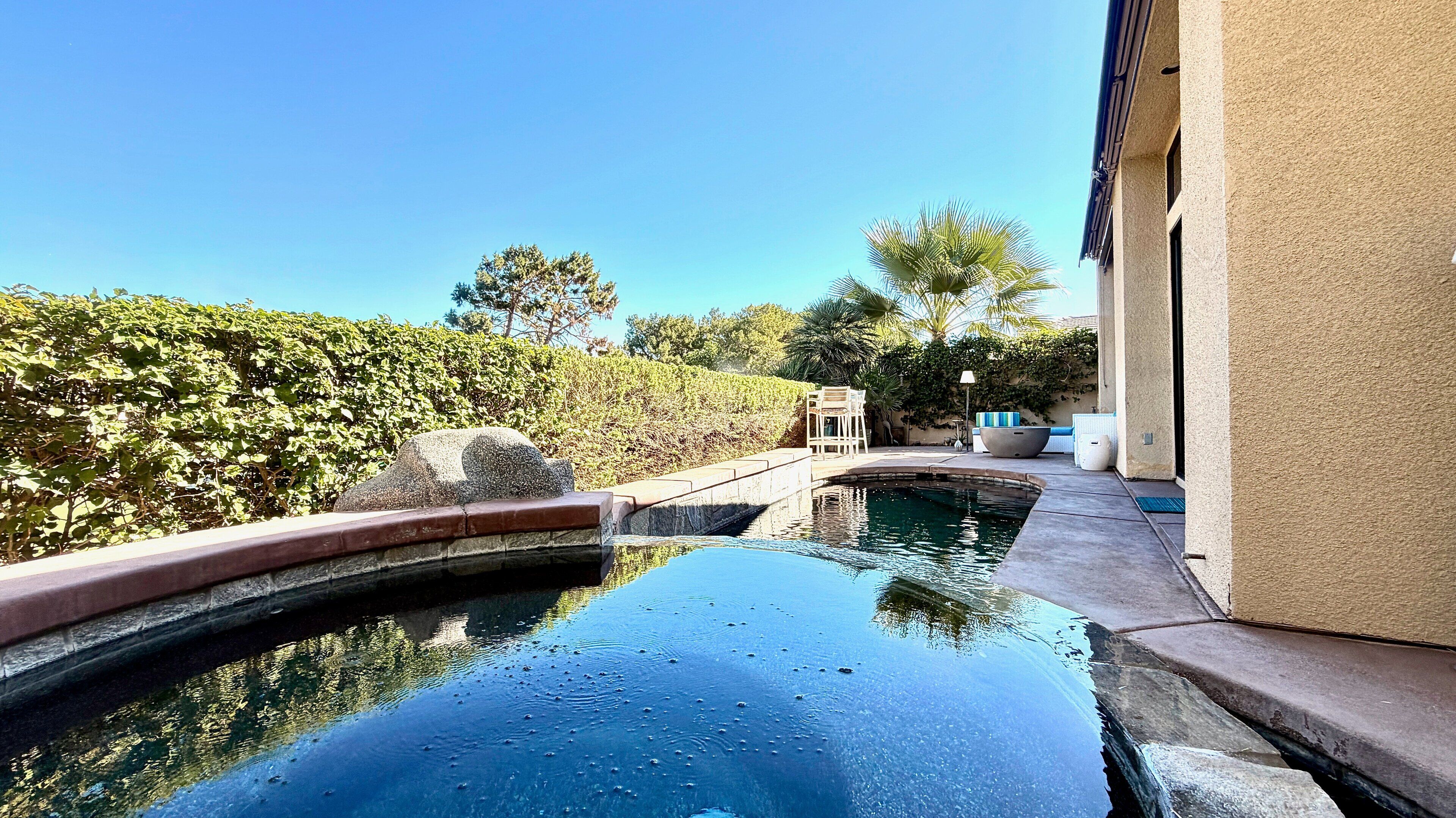 Et oppvarmet basseng