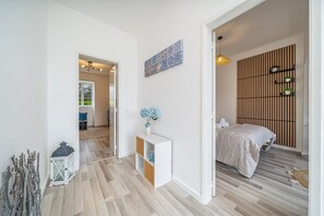 3 chambres, fer et planche à repasser, Wi-Fi, literie fournie