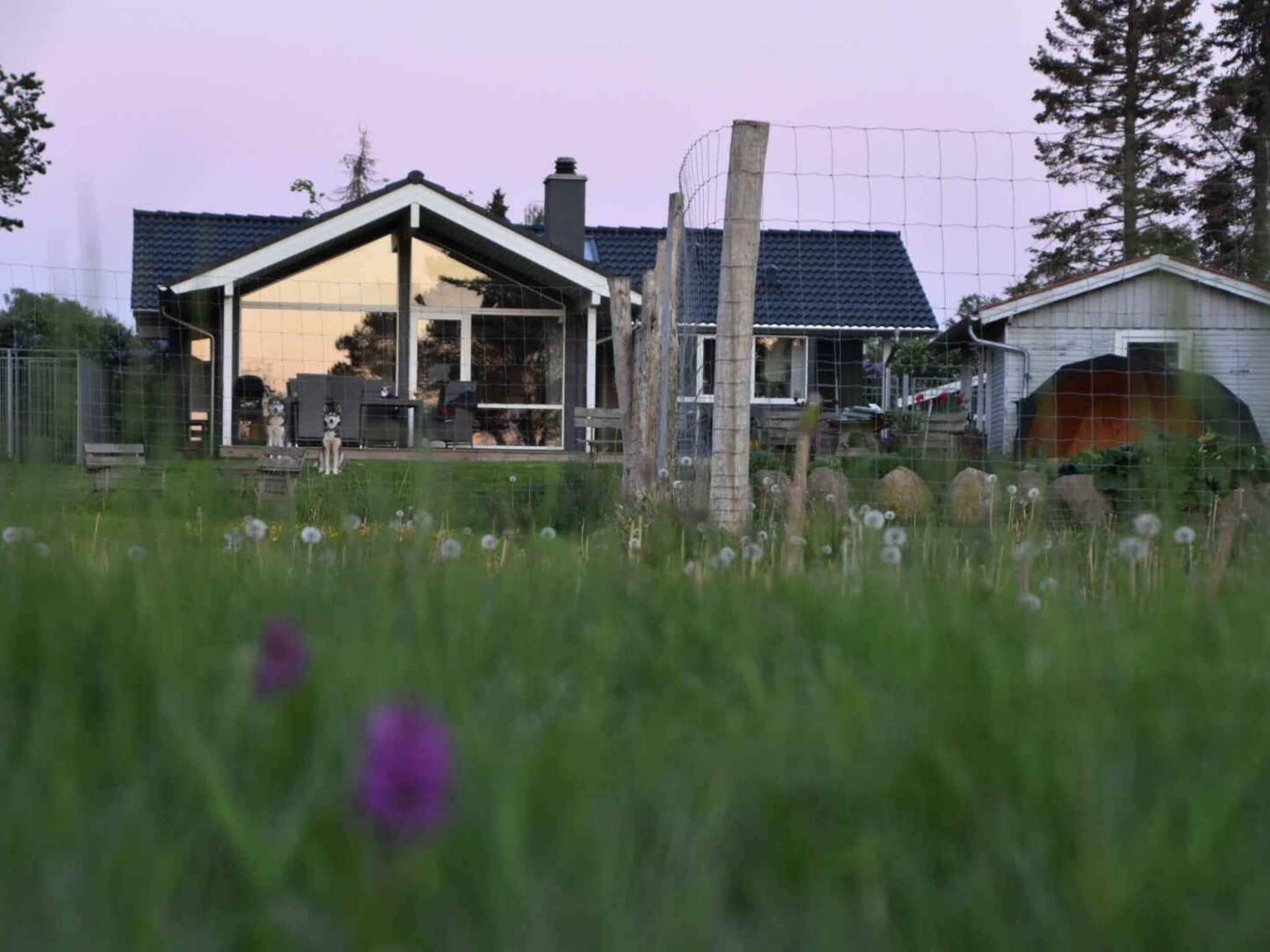 Maison | Enceinte de l’hébergement