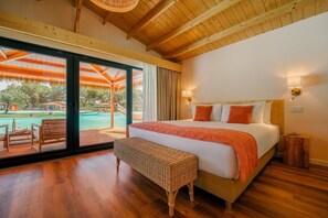 Bungalow Water Front - Mirtilo | Free WiFi - Chalet do Lago (Ponte de Sor)