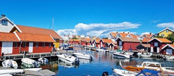 Two cottages by the forest & sea | SE09136