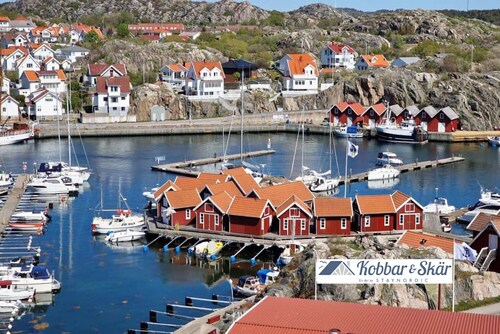 Peaceful forest, two cottages 600 m from sea | SE09136