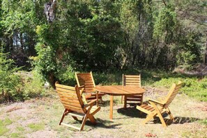 Outdoor dining - Two cottages by the forest & sea | SE09136 (Henån)