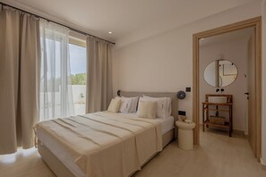 4 bedrooms, iron/ironing board, WiFi, wheelchair access