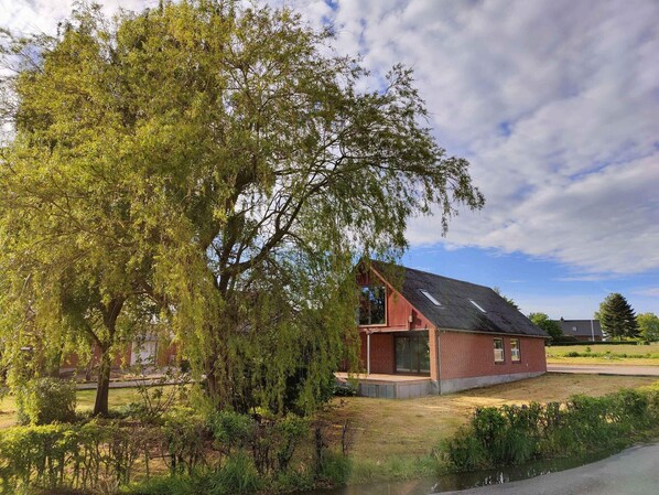 House | Bahagian luar