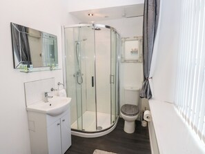 Shower - The Railway Apartment (Hexham)
