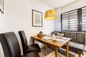 Dining - Apartment 'An der Kriemhildmühle' with Private Terrace (Xanten)