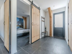 Bungalow | 3 phòng ngủ, bộ trải giường 