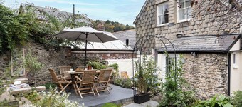 Stylish luxurious 5 bedroom house, central Lynton