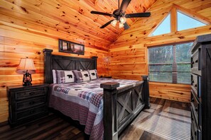 4 bedrooms, internet, bed sheets