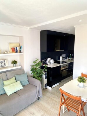 TV, books