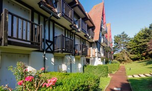 Exterior - Apartment in Blonville Near the Beach (Blonville-sur-Mer)