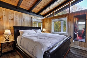 3 室のベッドルーム、アイロン / アイロン台、WiFi (無料)、ベッドシーツ