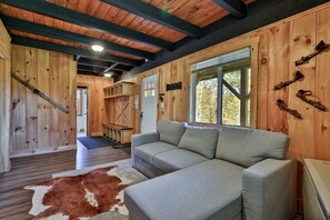 Smart TV, fireplace - RoundTop Chalet | Hot Tub, Fire Pit & Mountain Views near Killington & Okemo (Plymouth)
