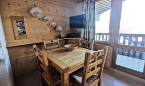 Dining - Arpason 80 (Les Allues)