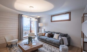 Living area - Duplex Apartment, Close to the Slopes (Huez)