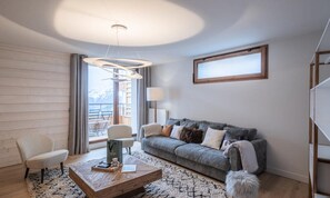 Living area - Duplex Apartment, Close to the Slopes (Huez)