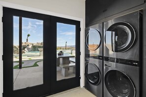 Interior - The Lazy River House - Joshua Tree Resort (Joshua Tree)