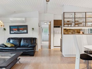 House | Interior - 5 Star Holiday Home in Saltum (Saltum)