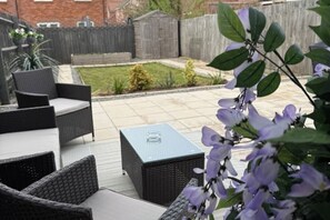 Terrace/patio - 🏡 Stunning 3-Bedroom House in Wantage Grove – Near F1 Williams & Oxford (Grove)