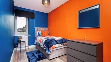 Bügeleisen/Bügelbrett, WLAN, Bettwäsche